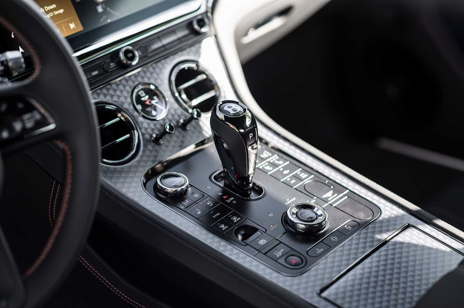 2025 Bentley Continental GT Black Edition - Photo 21