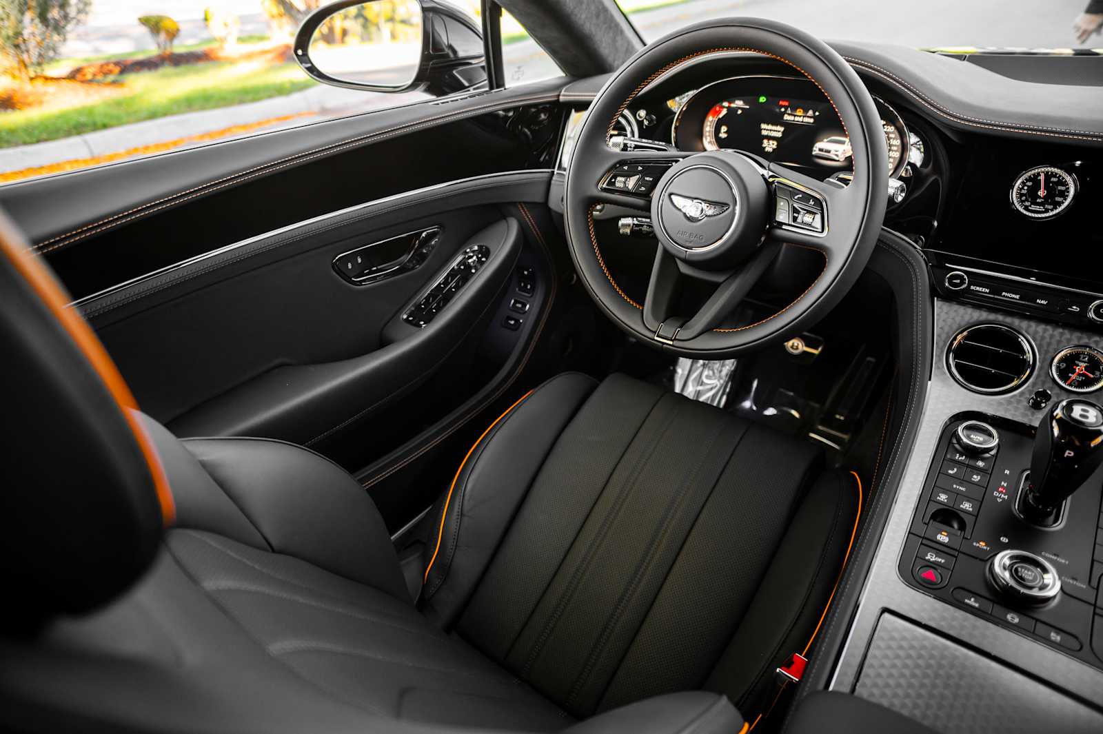 2025 Bentley Continental GT Black Edition - Photo 44