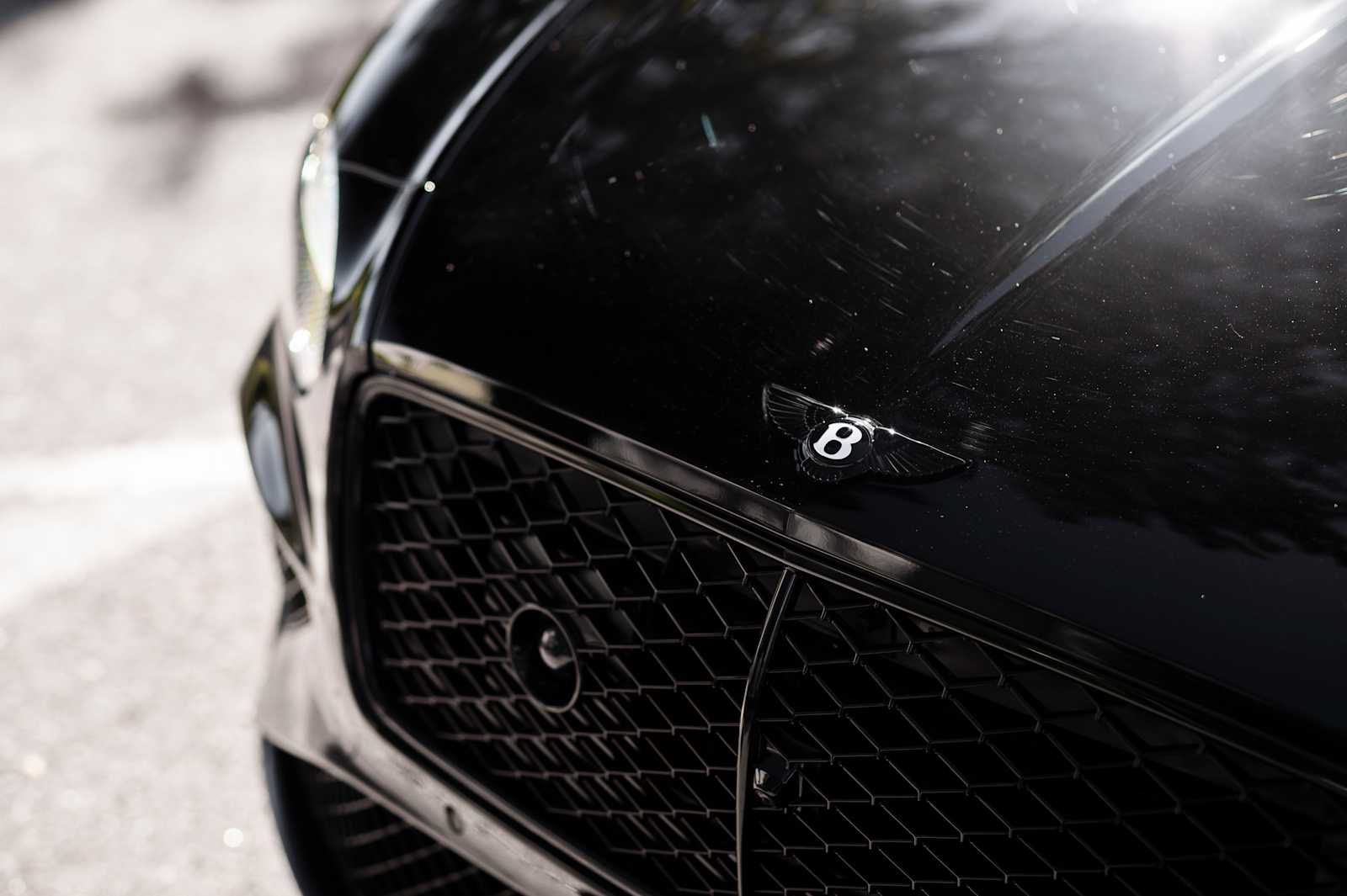 2025 Bentley Continental GT Black Edition - Photo 17