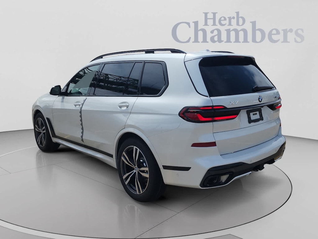 New 2027 BMW X7 xDrive40i SUV