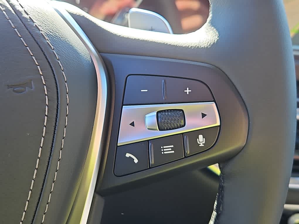 2026 BMW X5 50e - Photo 14