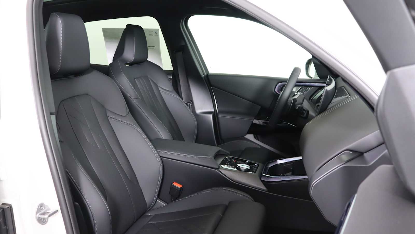 2026 BMW X3 30 - Photo 11