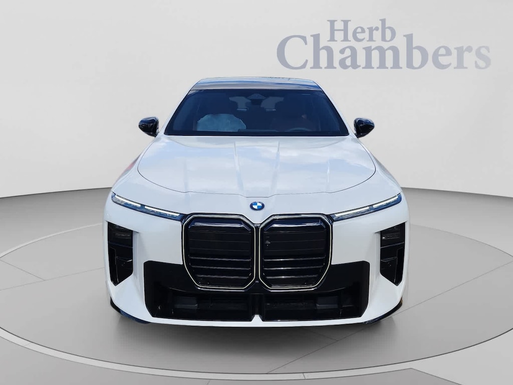 New 2027 BMW 740i xDrive Sedan