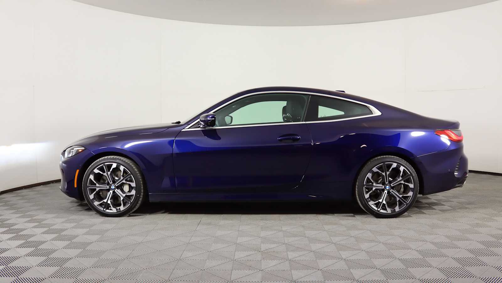 2026 BMW 4 Series 430i - Photo 5