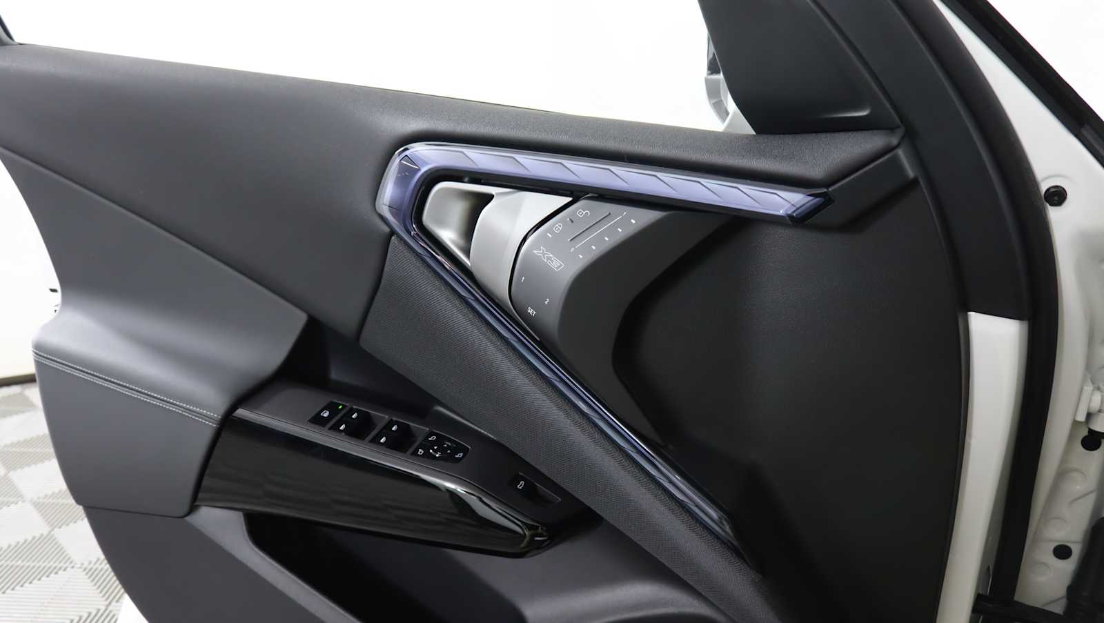 2026 BMW X3 30 - Photo 15