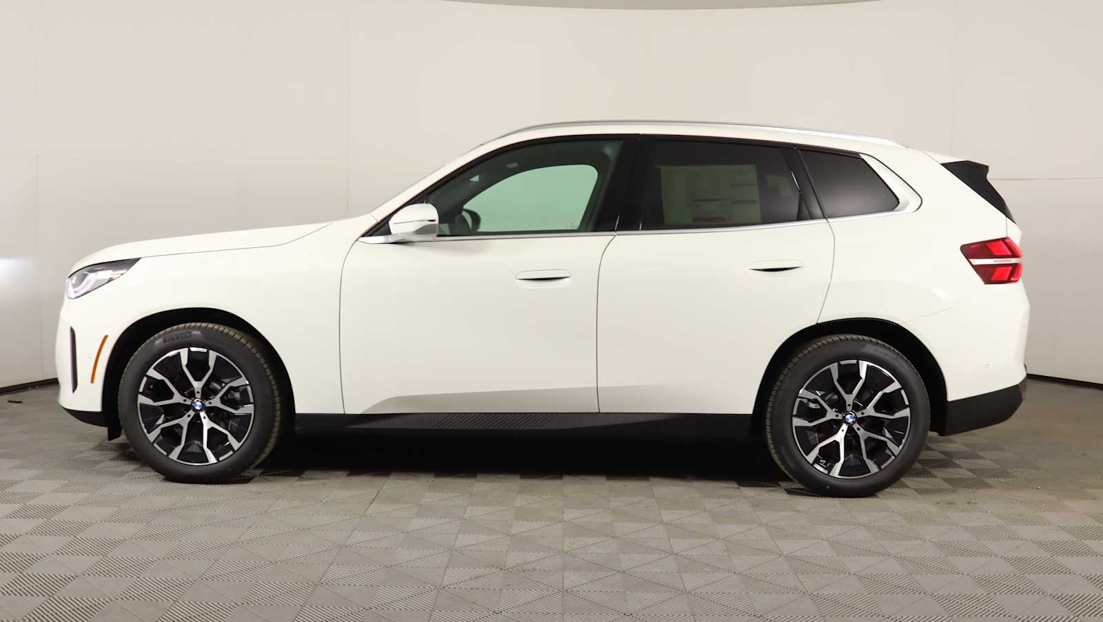 2026 BMW X3 30 - Photo 7