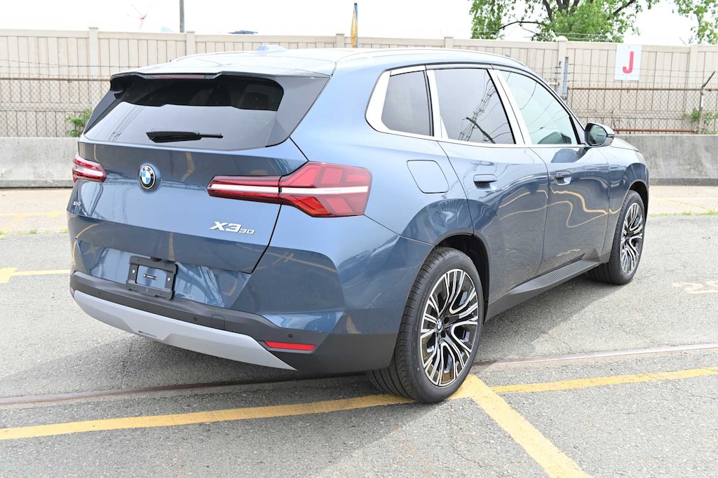 New 2026 BMW X3 30 xDrive SUV