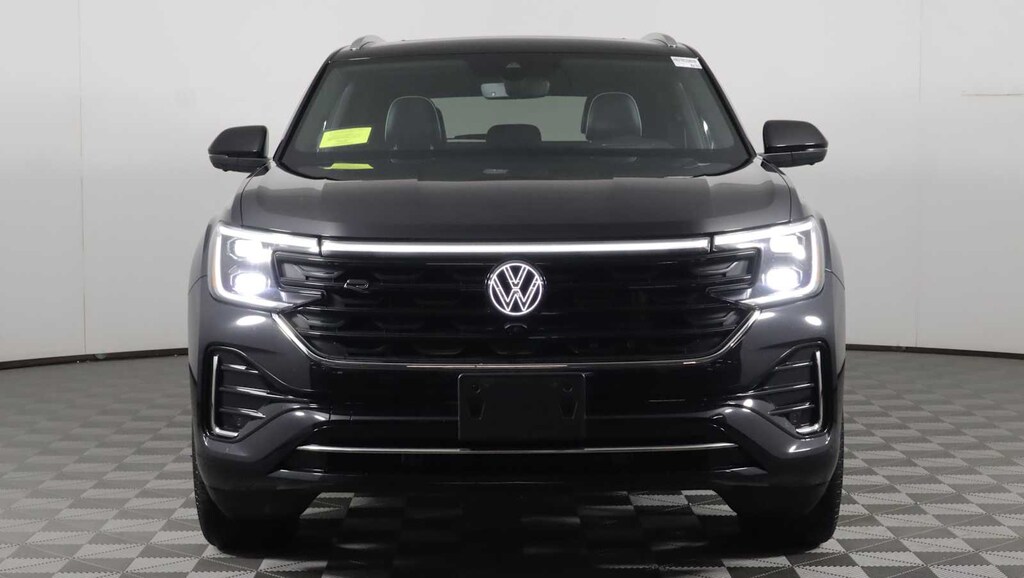 Used 2024 Volkswagen Atlas Cross Sport 2.0T SEL Premium R-Line SUV