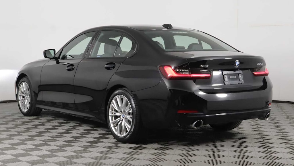 Certified 2023 BMW 330i xDrive Sedan