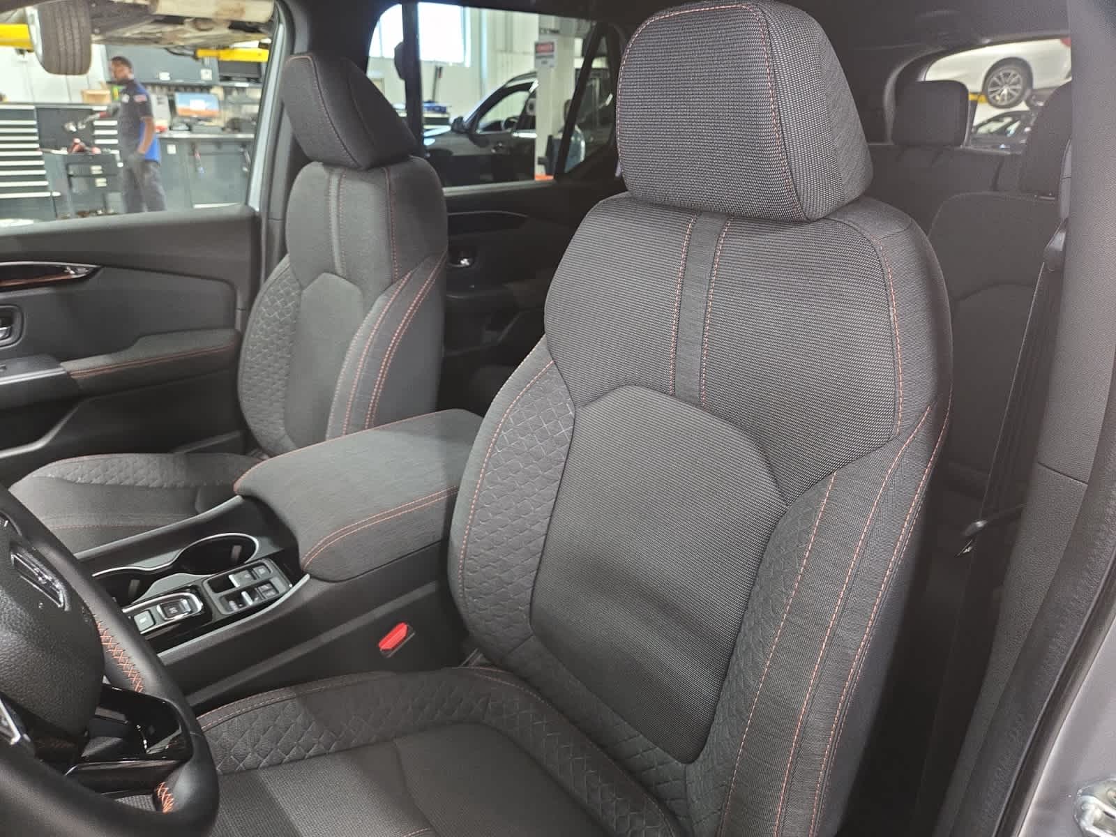 2025 Honda Pilot Sport - Photo 26
