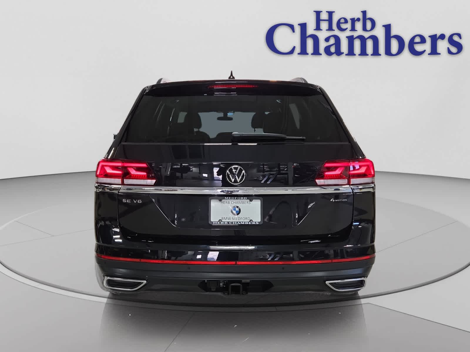 2023 Volkswagen Atlas SE w/Tech - Photo 12