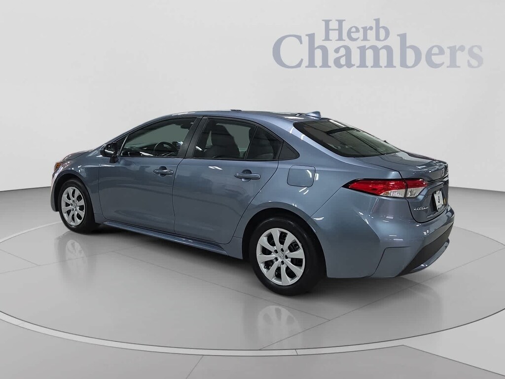 Used 2022 Toyota Corolla LE Sedan