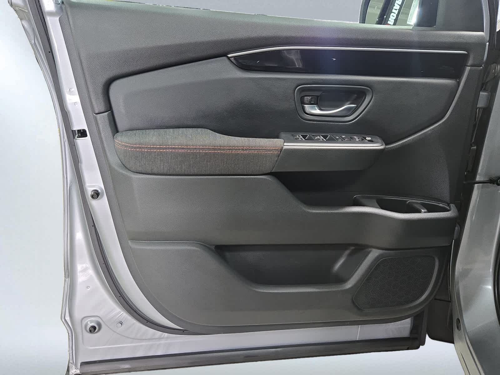 2025 Honda Pilot Sport - Photo 14