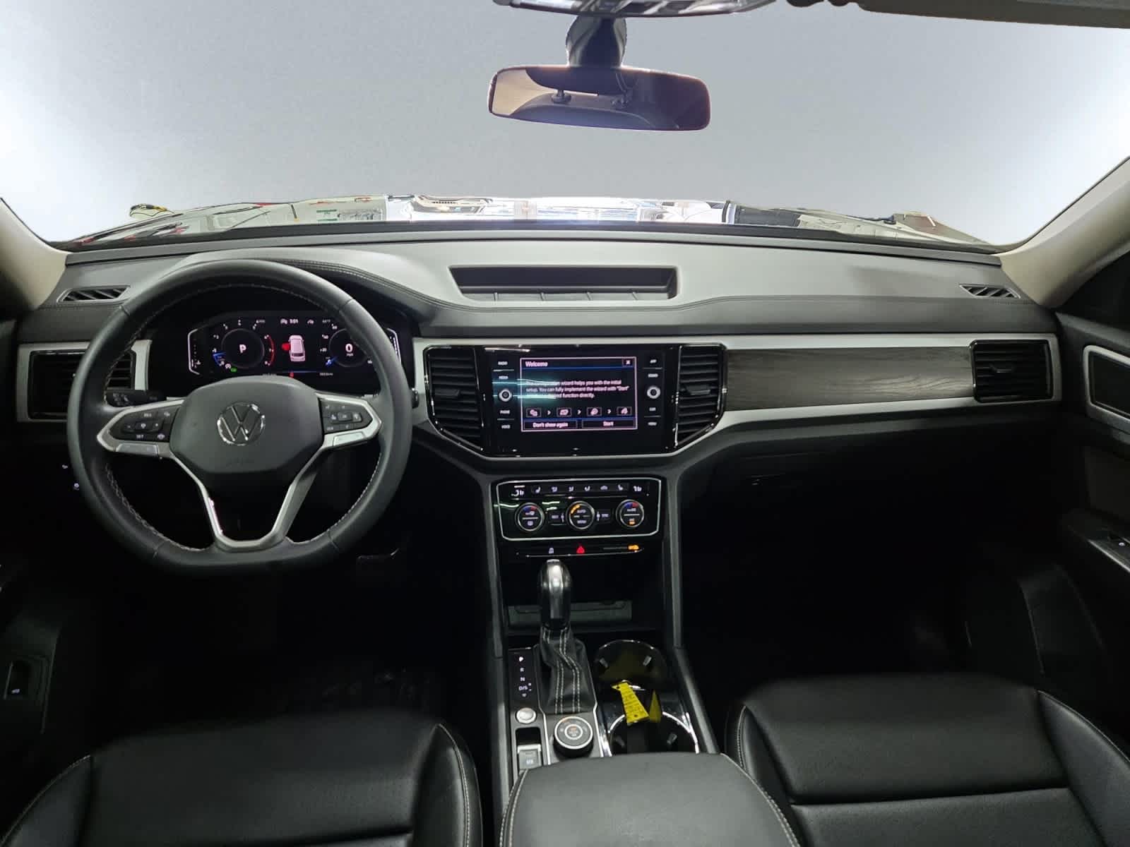 2023 Volkswagen Atlas SE w/Tech - Photo 13