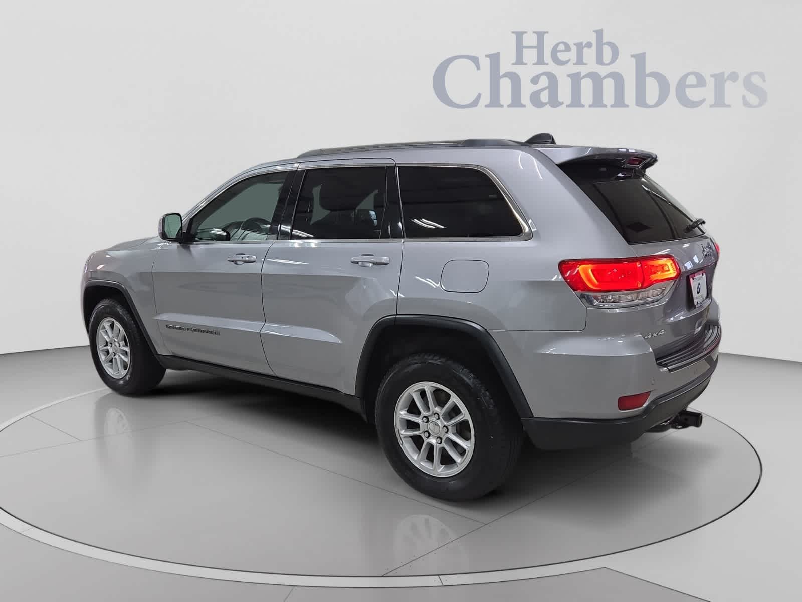 Used 2018 Jeep Grand Cherokee Laredo 4x4 SUV
