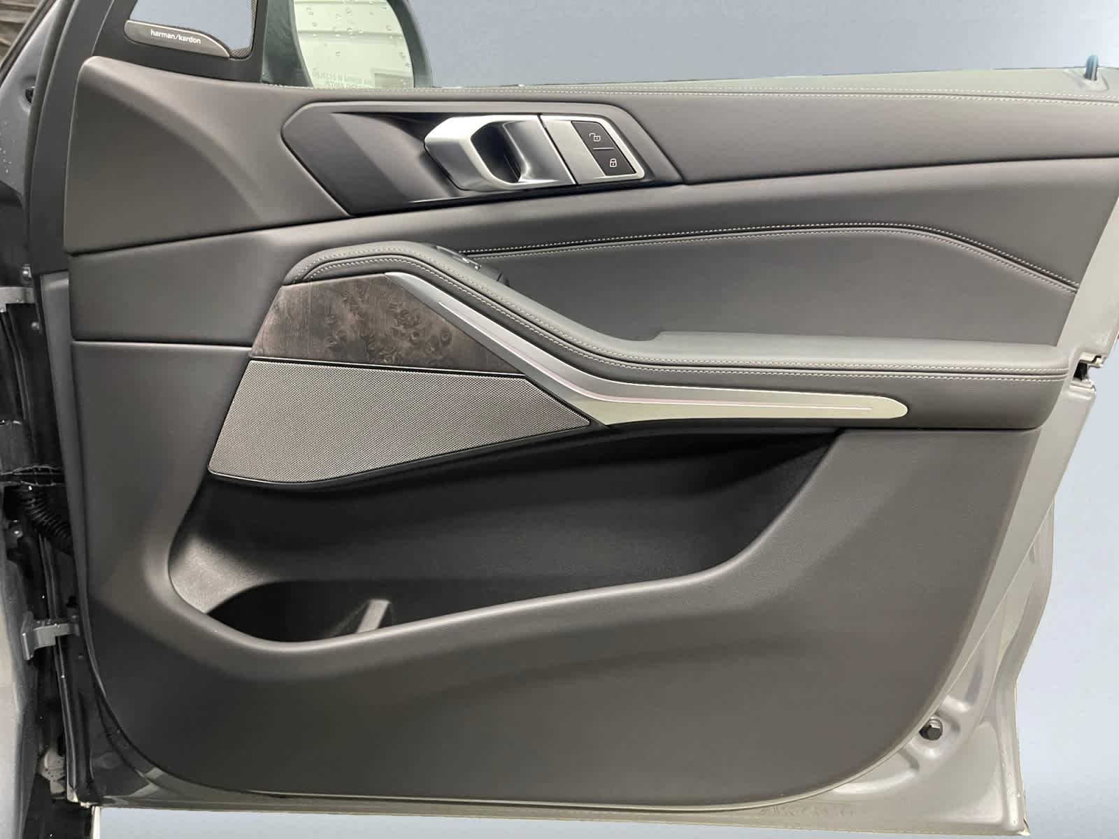2026 BMW X5 40i - Photo 15