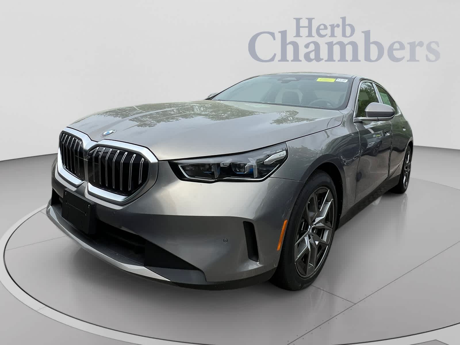 2027 BMW 5 Series 530i - Photo 2