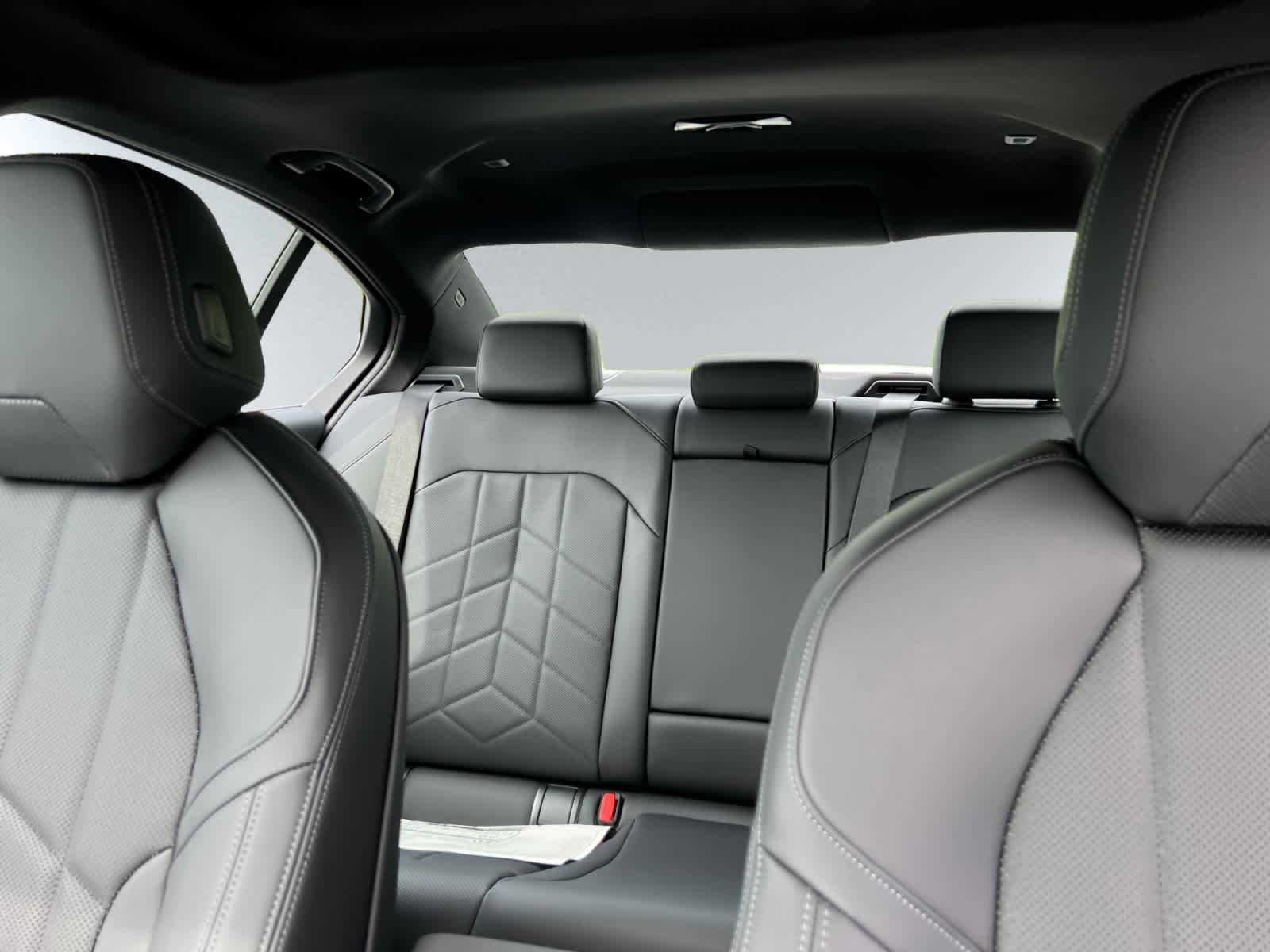 2027 BMW 5 Series 530i - Photo 13