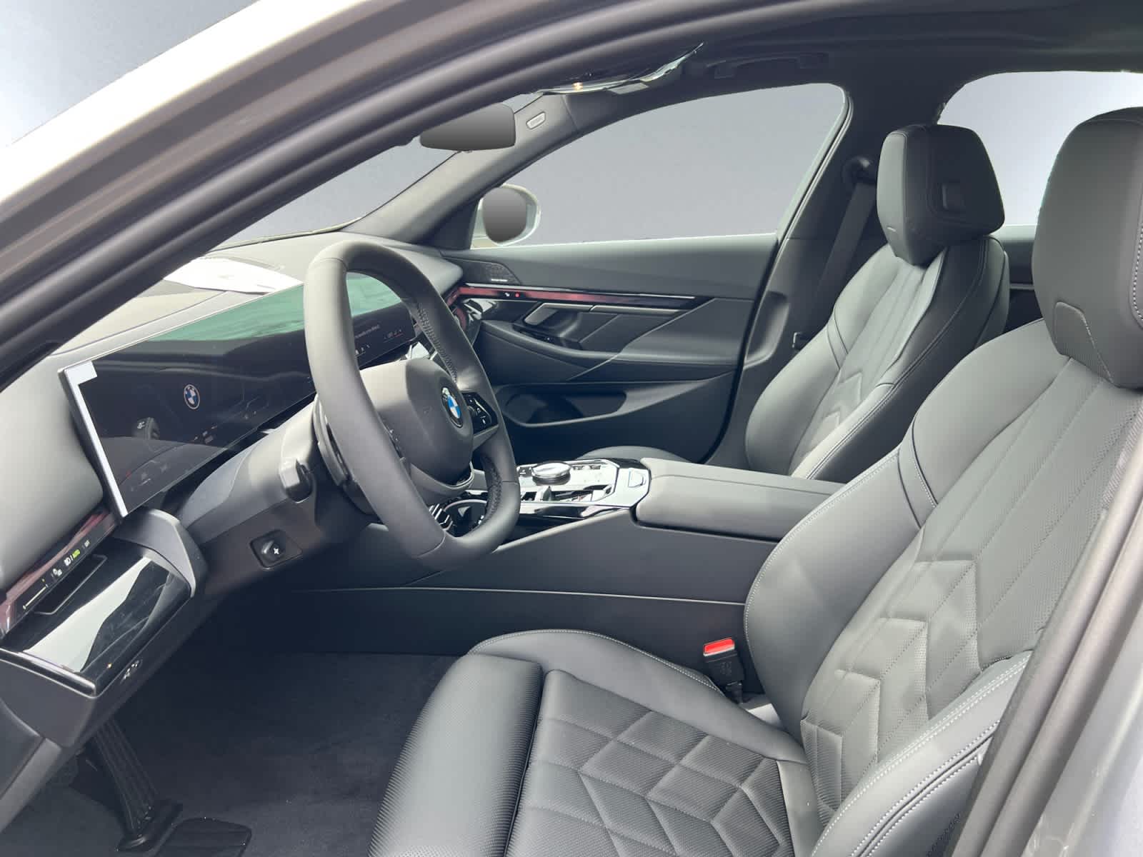 2027 BMW 5 Series 530i - Photo 9