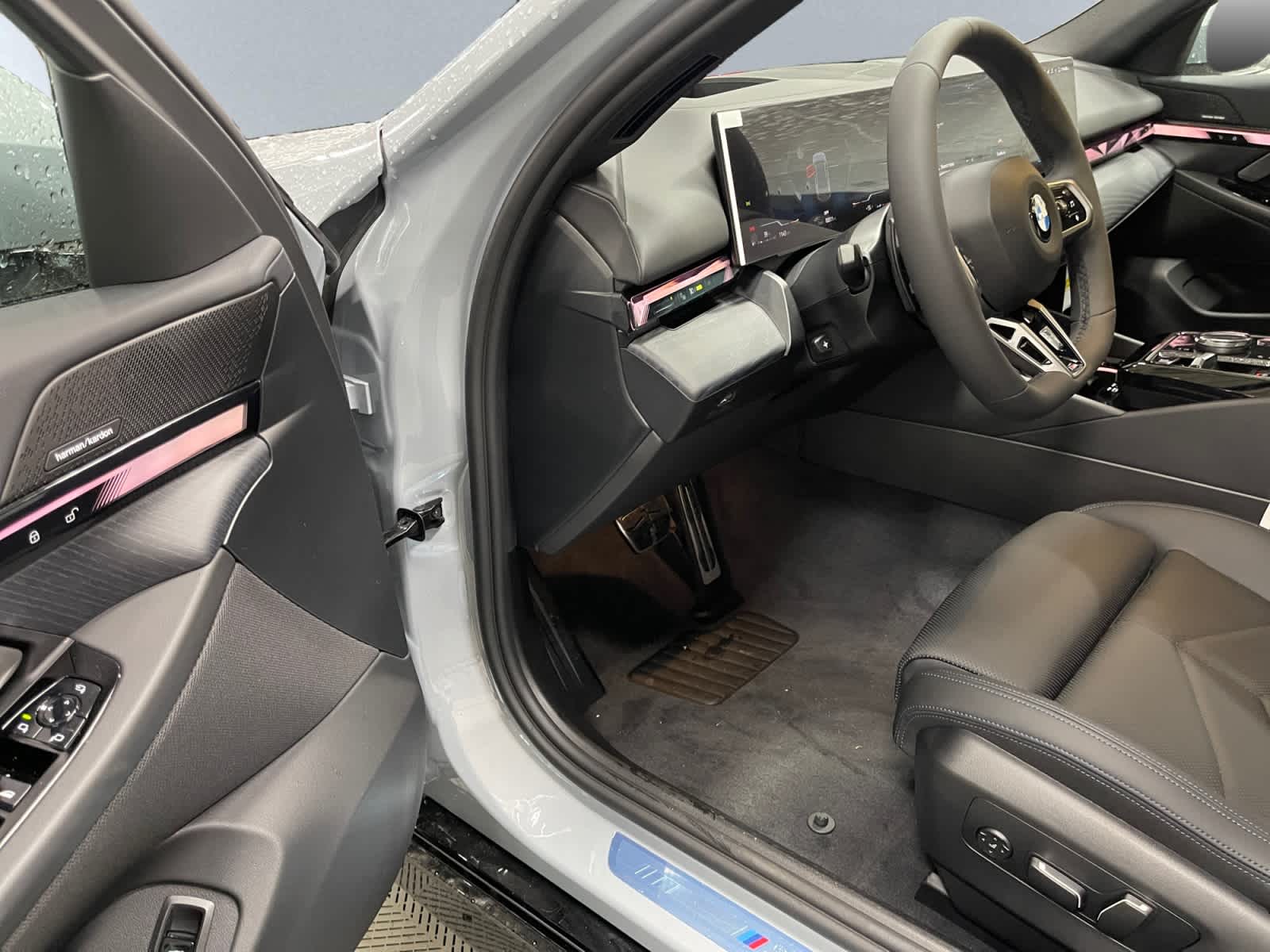 2027 BMW 5 Series 530i - Photo 12