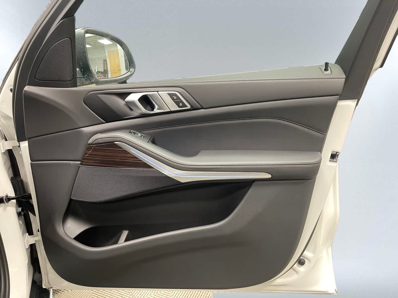 2026 BMW X5 50e - Photo 15