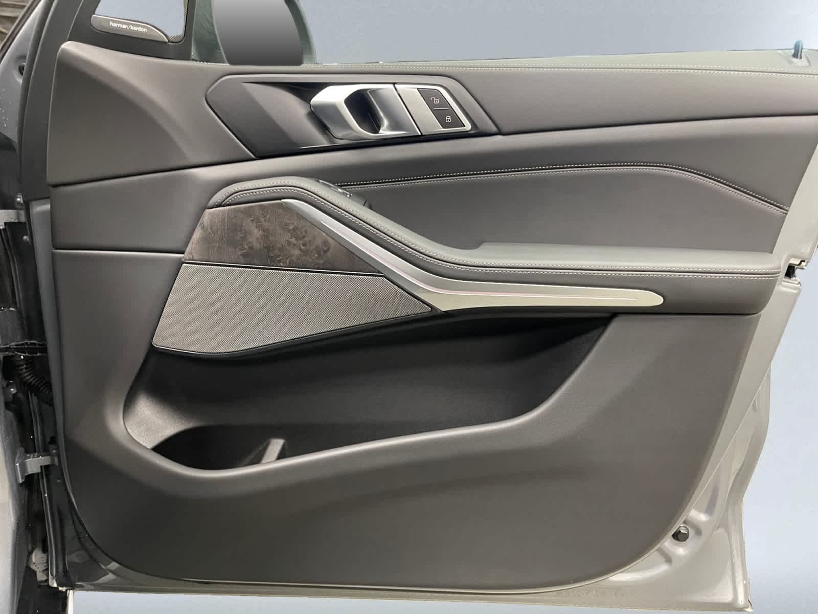 2026 BMW X5 40i - Photo 15