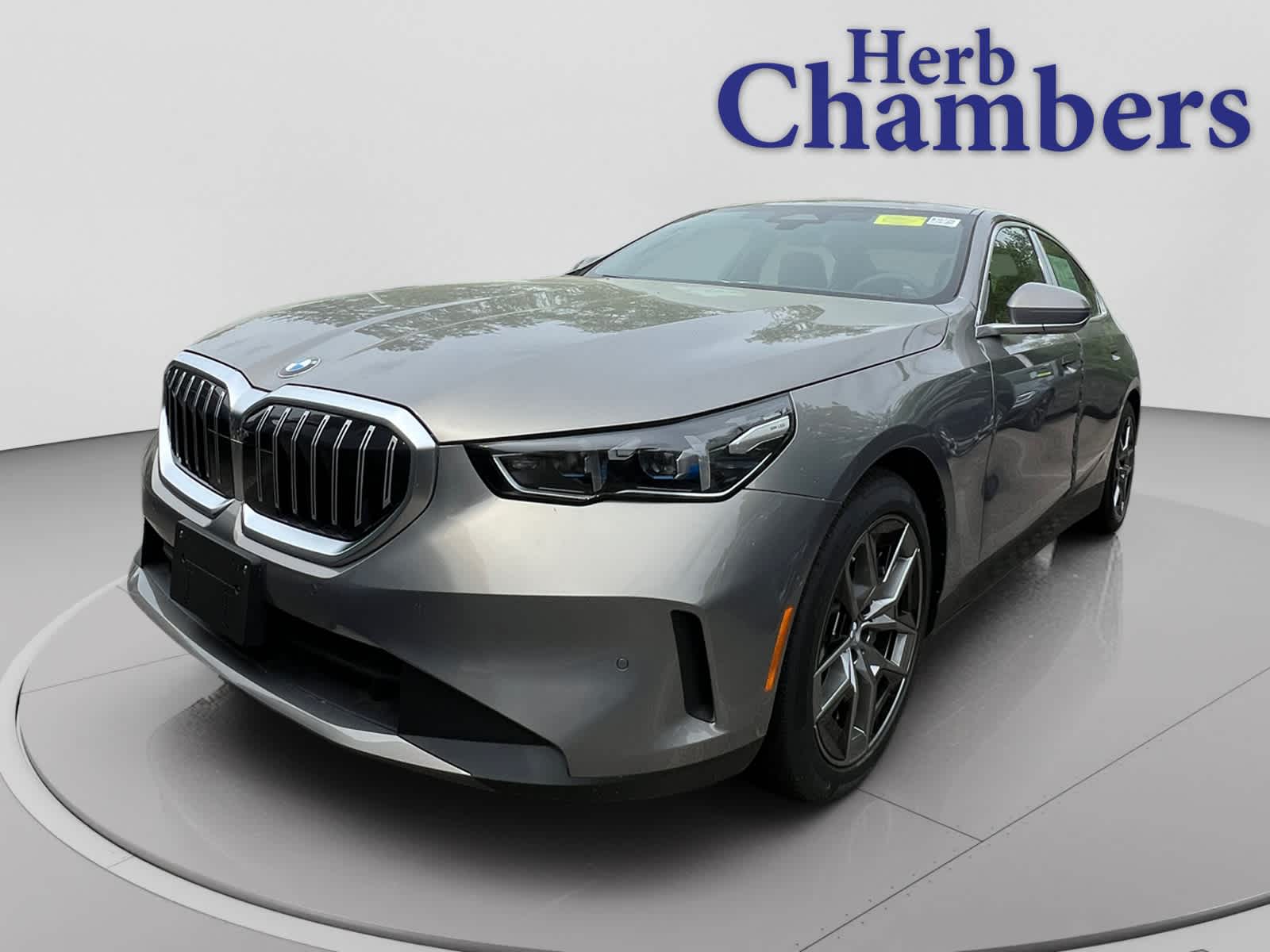 2027 BMW 5 Series 530i - Photo 2