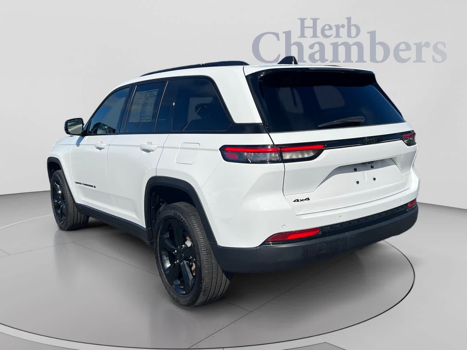 Used 2023 Jeep Grand Cherokee Altitude X SUV