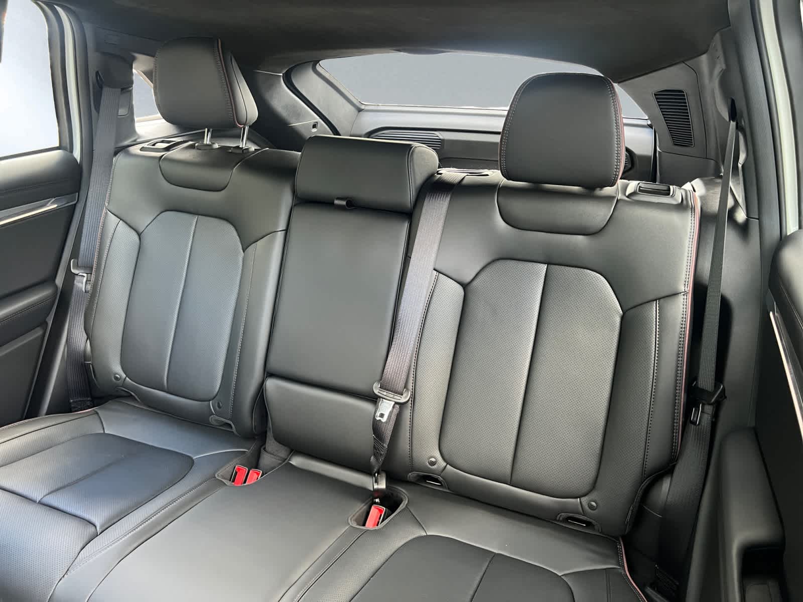 2025 Jeep Wagoneer S Launch Edition - Photo 19