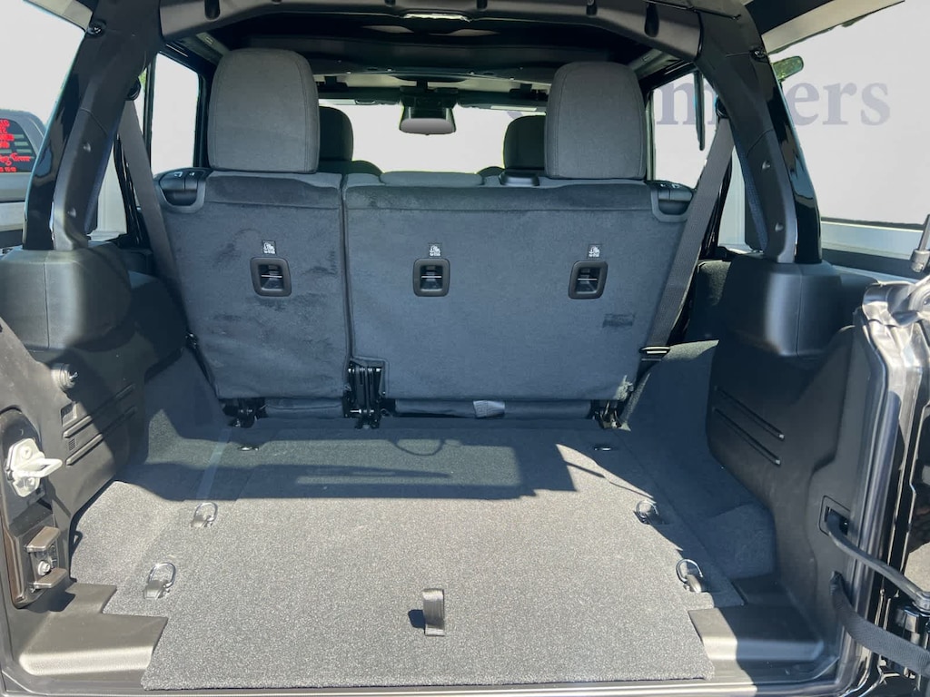 New 2027 Jeep Wrangler 4-DOOR WILLYS Sport Utility