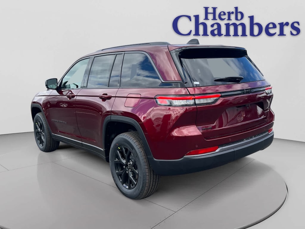 New 2026 Jeep Grand Cherokee LAREDO ALTITUDE 4X4 Sport Utility