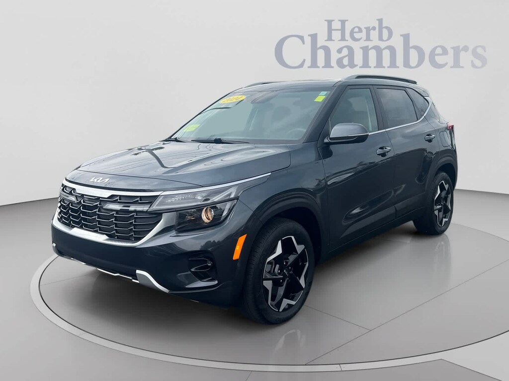 Used 2024 Kia Seltos EX SUV