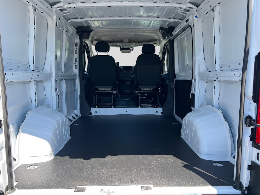 New 2026 Ram ProMaster PROMASTER 1500 TRADESMAN CARGO VAN LOW ROOF 118' W Cargo Van