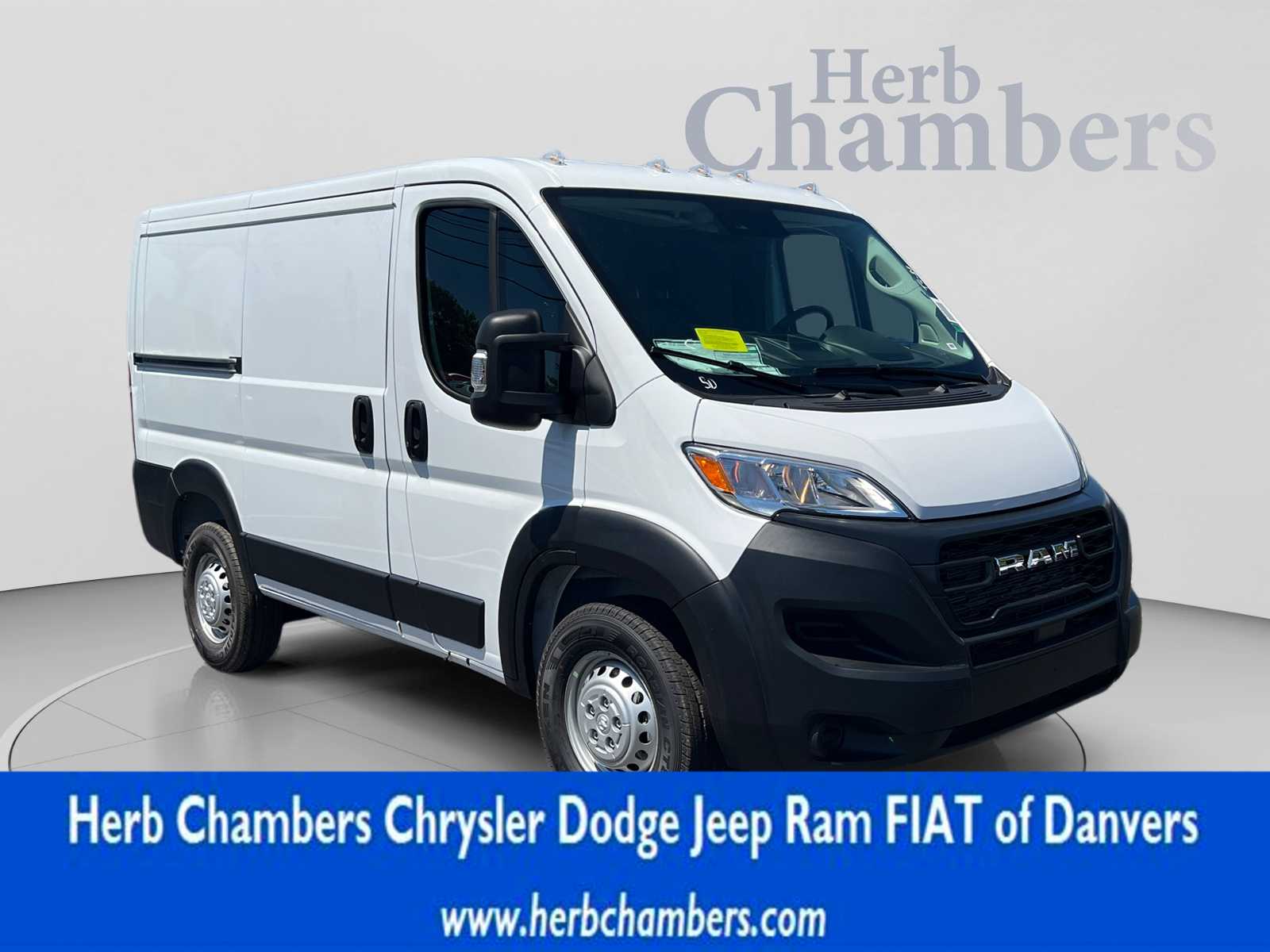 New 2026 Ram ProMaster PROMASTER 1500 TRADESMAN CARGO VAN LOW ROOF 118' W Cargo Van