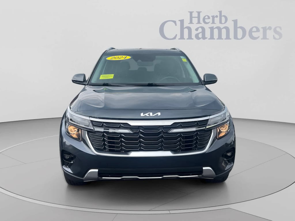 Used 2024 Kia Seltos EX SUV