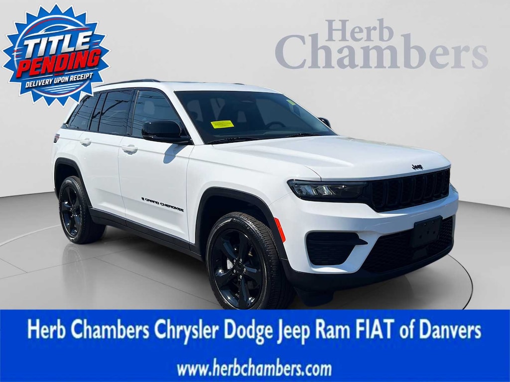Used 2022 Jeep Grand Cherokee Altitude SUV