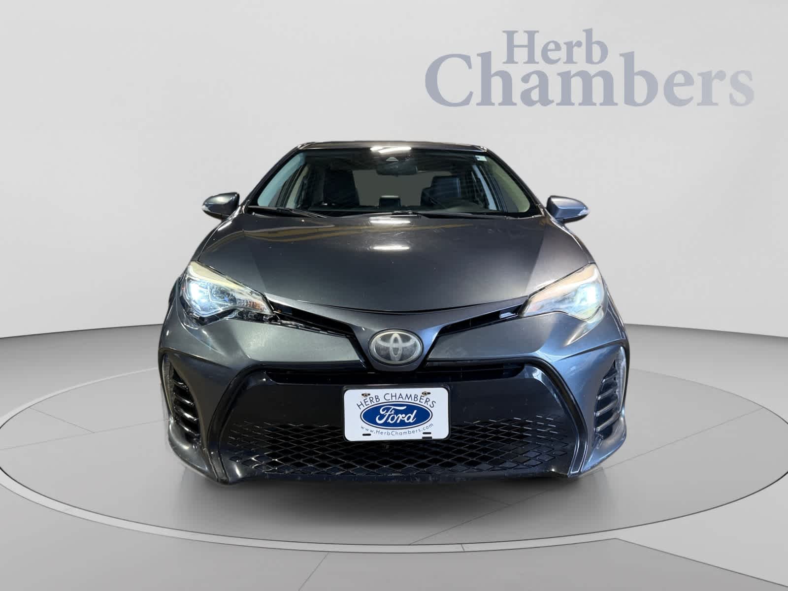 Used 2017 Toyota Corolla SE with VIN 5YFBURHE2HP661581 for sale in Braintree, MA