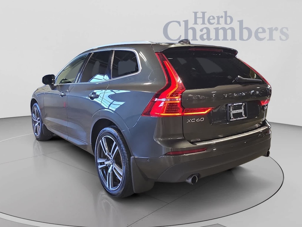 Used 2019 Volvo XC60 Momentum SUV