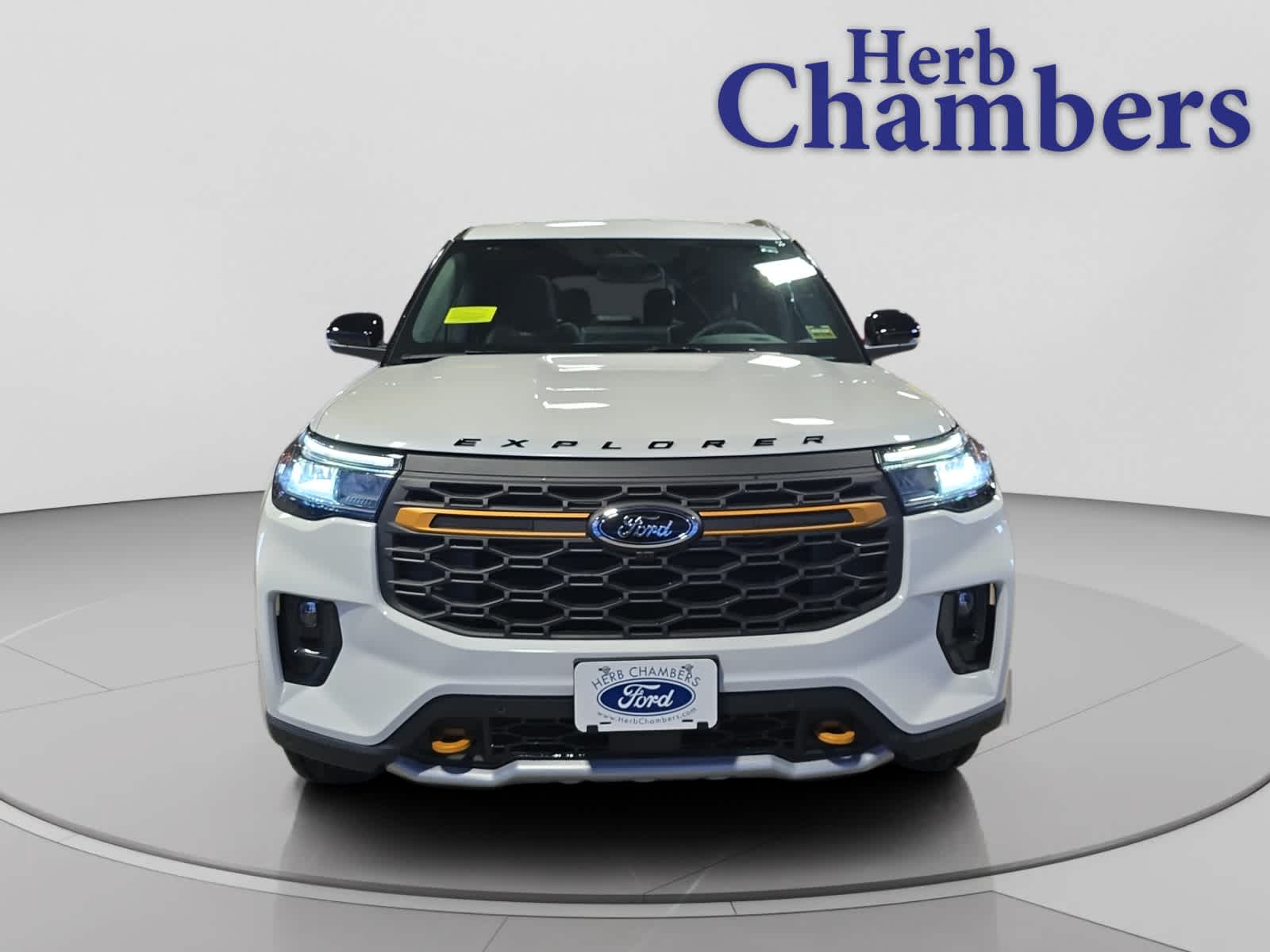 2026 Ford Explorer Tremor - Photo 2