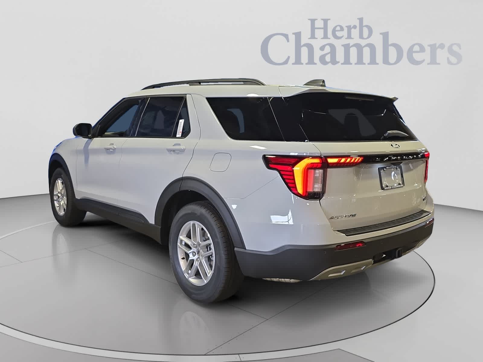 New 2027 Ford Explorer Active w/200A Pkg SUV