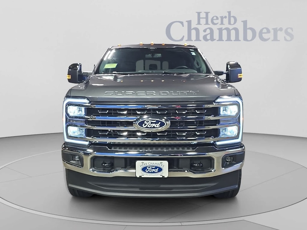 New 2027 Ford Super Duty F-250 SRW Lariat Truck