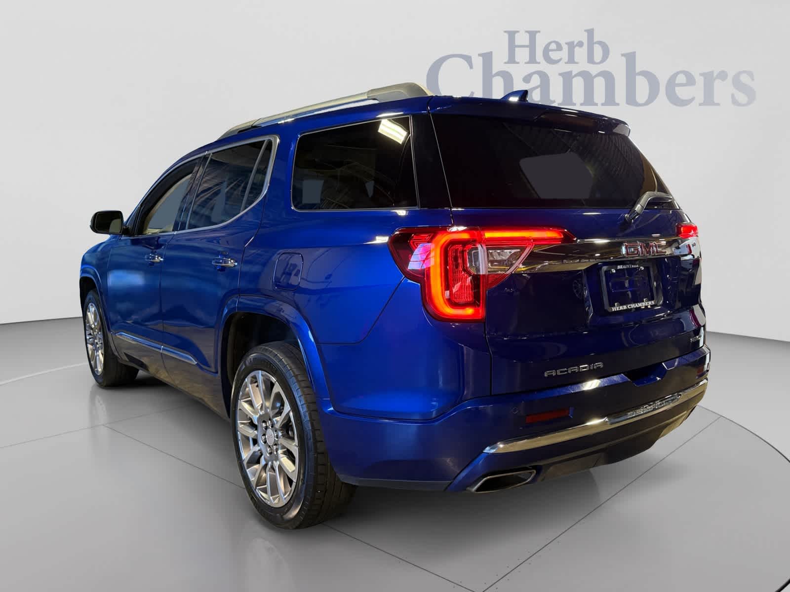 Used 2023 GMC Acadia Denali SUV