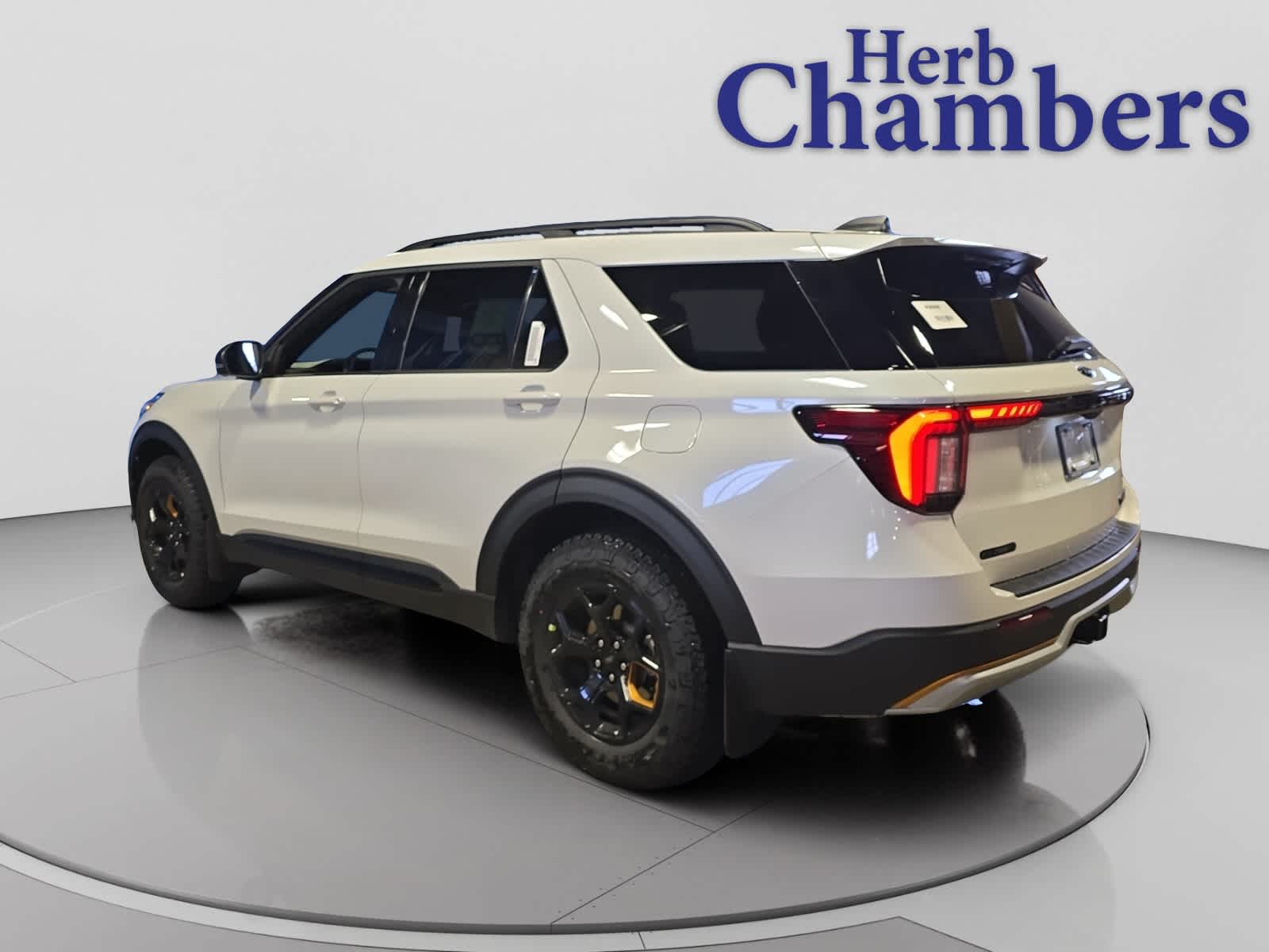 2026 Ford Explorer Tremor - Photo 3
