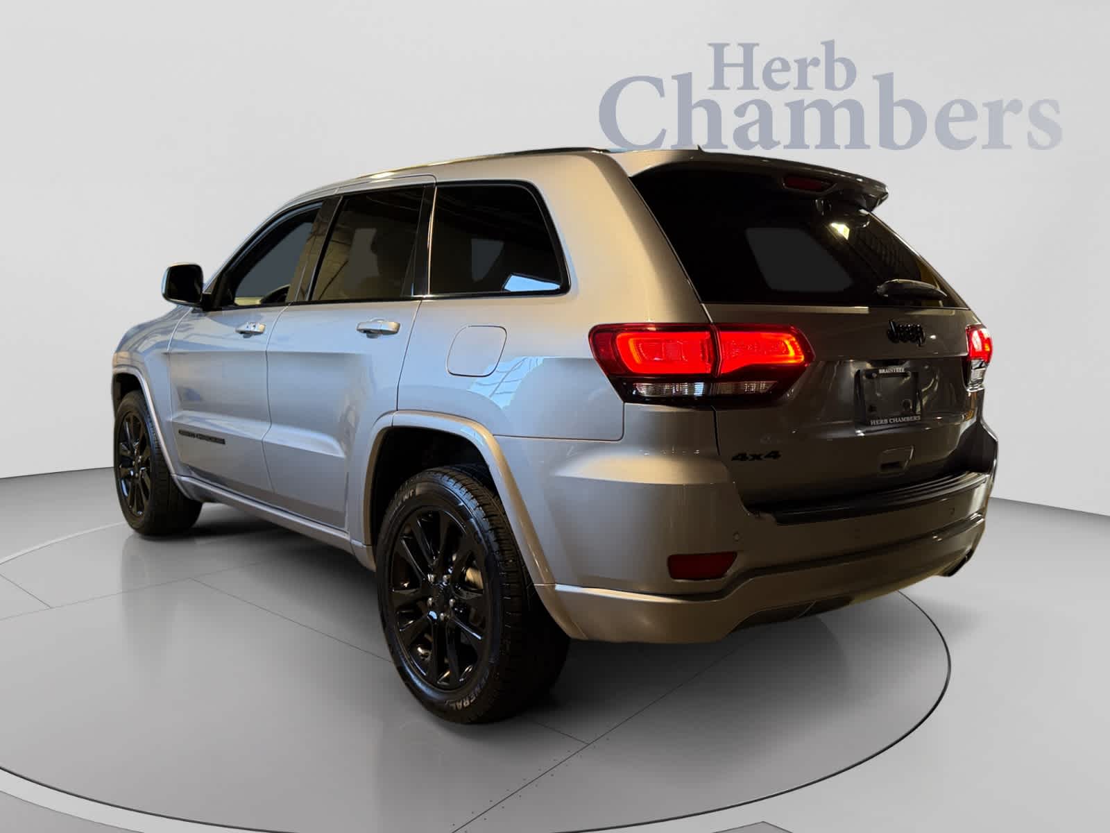 Used 2019 Jeep Grand Cherokee Altitude SUV