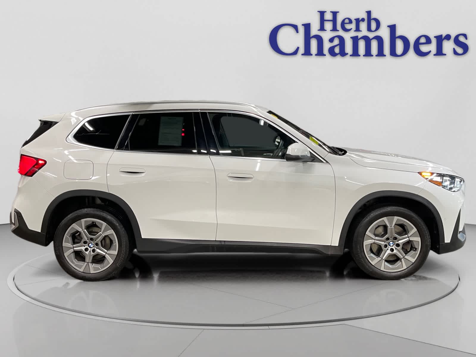 2023 BMW X1 28i - Photo 16