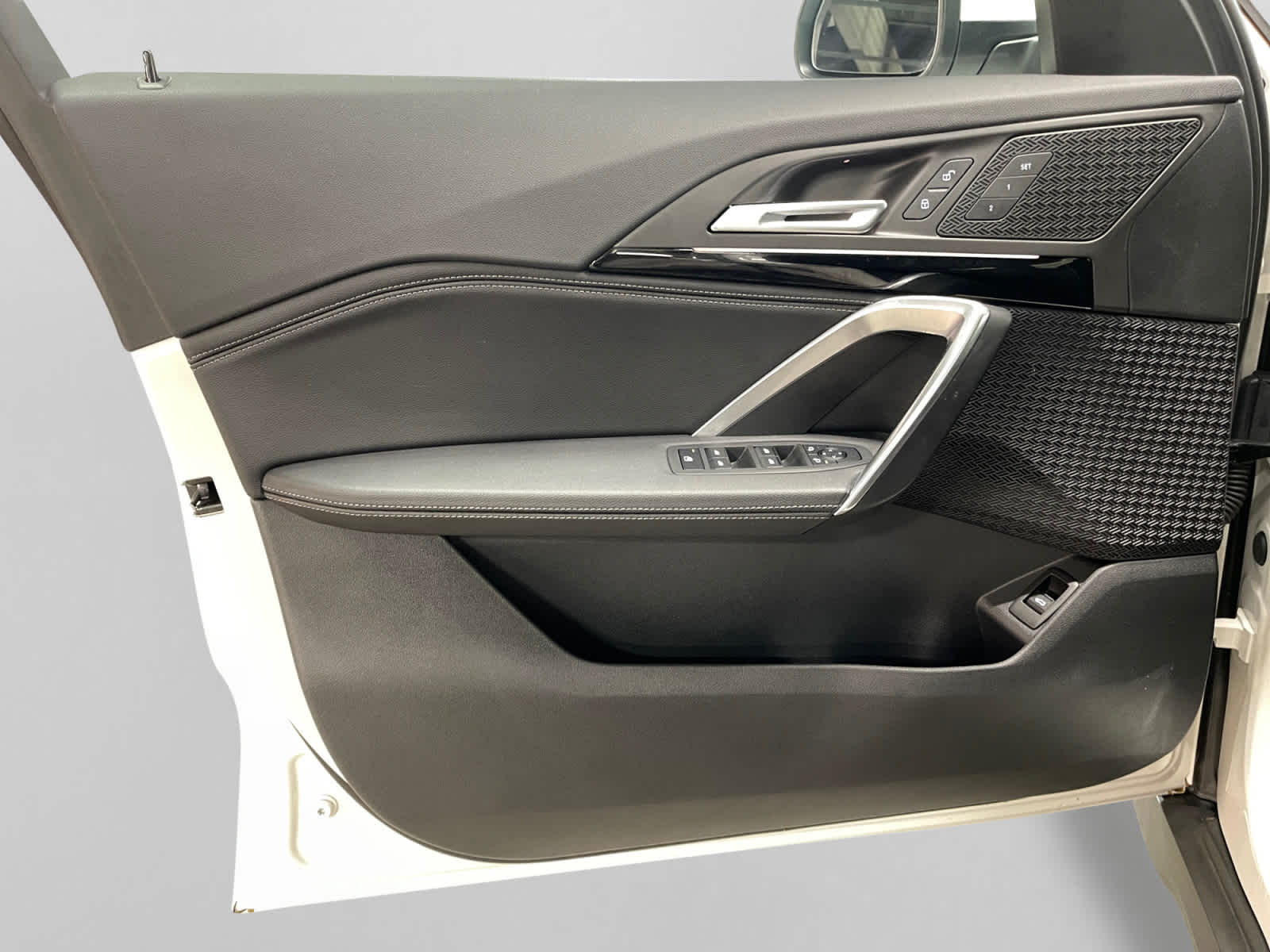 2023 BMW X1 28i - Photo 17