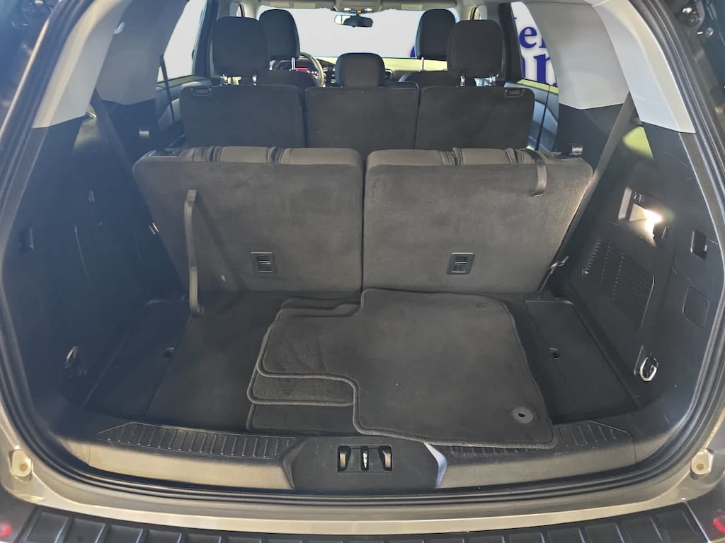 Used 2023 Ford Explorer XLT SUV