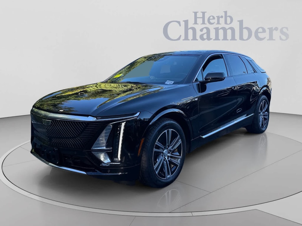 Used 2024 CADILLAC LYRIQ Luxury 2 SUV