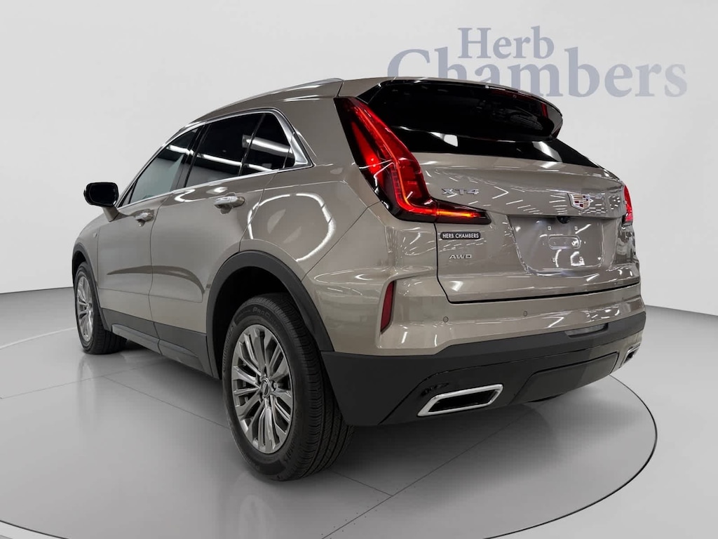 Used 2025 CADILLAC XT4 Premium Luxury AWD w/ Dual Panel Power Sunroof SUV