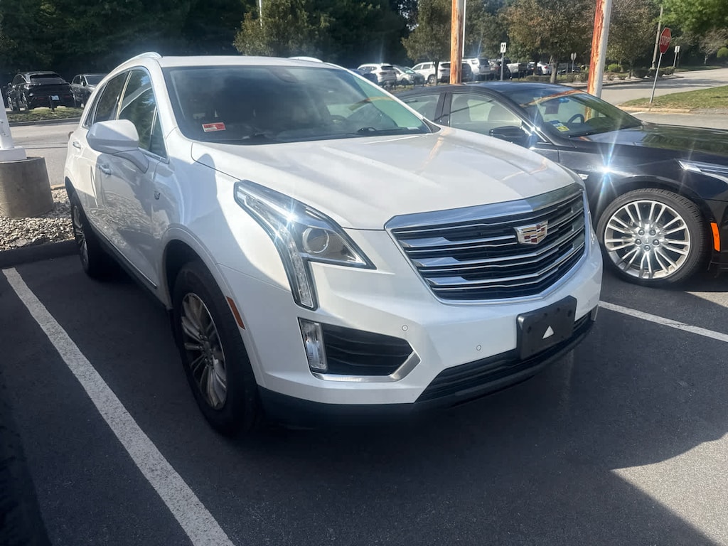 Used 2017 CADILLAC XT5 Luxury AWD SUV